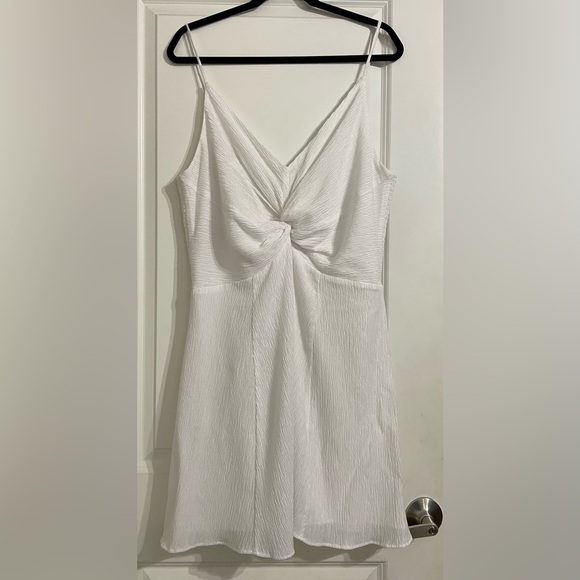 Abercrombie & Fitch White Crinkle Textured Twist-front Mini Dress X-Large Tall - Picture 3 of 14
